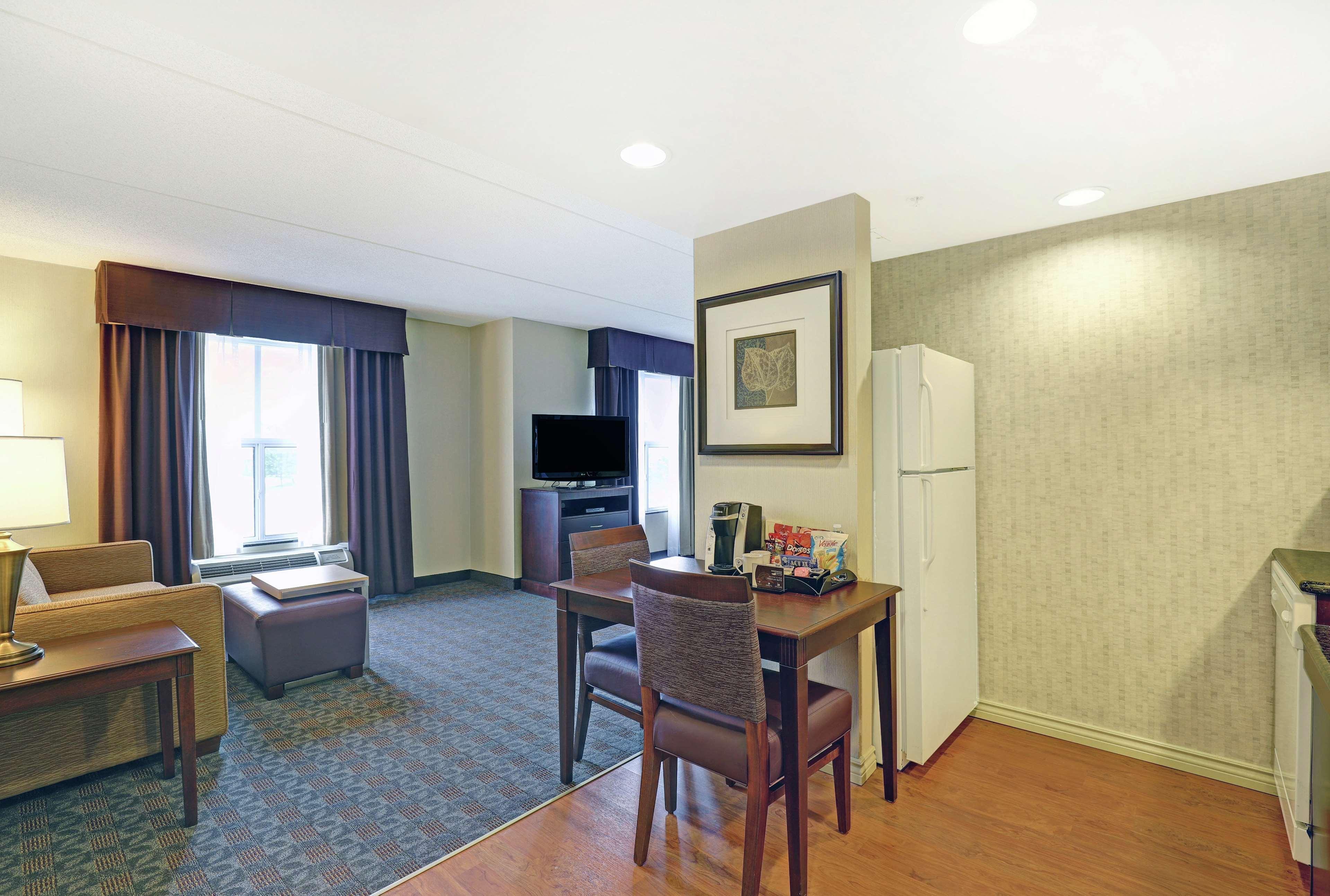 Homewood Suites By Hilton Cambridge-Waterloo, Ontario Екстер'єр фото