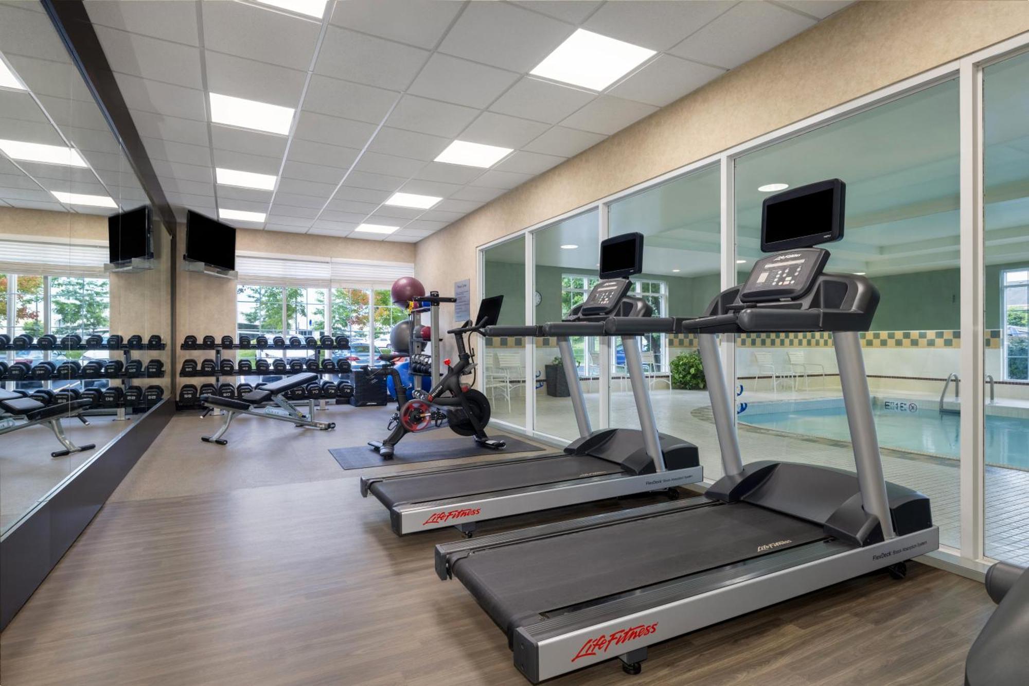 Homewood Suites By Hilton Cambridge-Waterloo, Ontario Екстер'єр фото