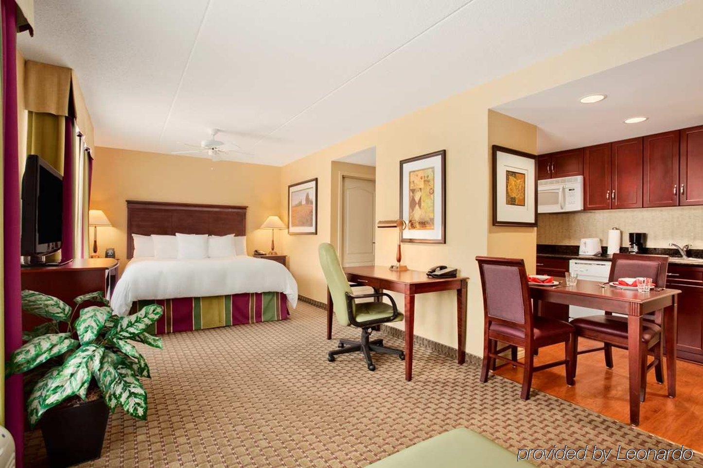 Homewood Suites By Hilton Cambridge-Waterloo, Ontario Номер фото